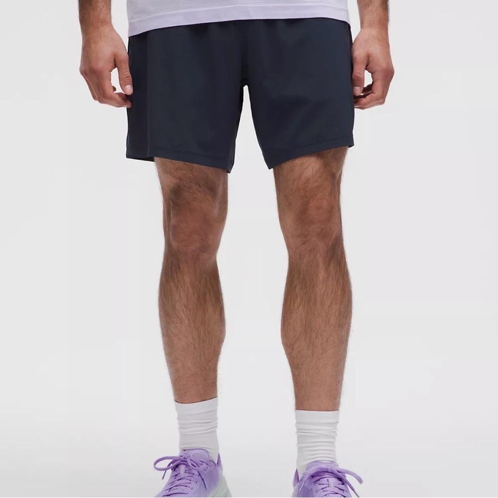 Lululemon Athletica Men's Deep Blue Pace Breaker Linerless Shorts Size Small